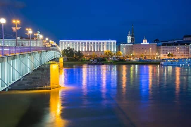 Night life in Linz Elite Escorts in Linz