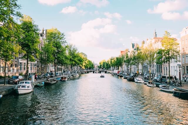 Weather in Amsterdam Top VIP Escorts Amsterdam