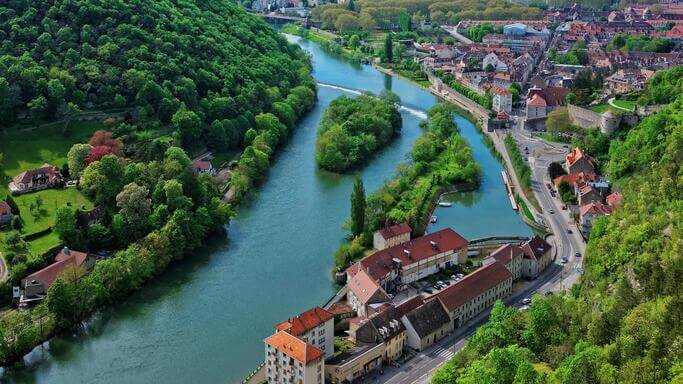 Besancon Agency VIP Escorts in Besançon