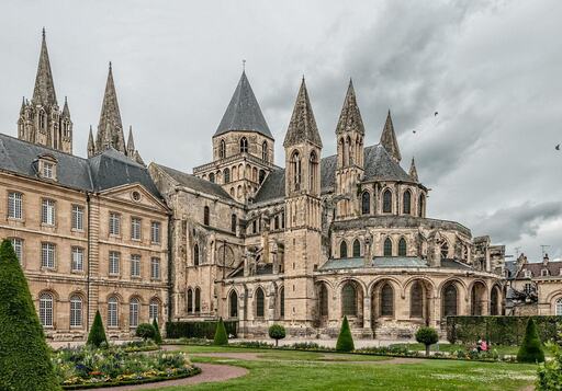 Caen Abbaye aux Hommes High-End Escorts in Caen