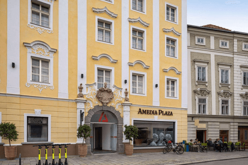 Amedia Plaza Kremsmünstererhof