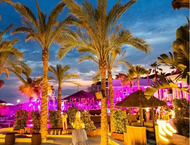 Experience Marbellas Vibrant Nightlife with a VIP Companion​ Luxury Marbella Escorts