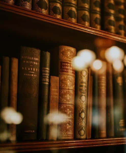 The intellectual aspect of Paris, for a meeting of the minds.