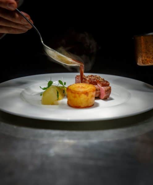 The ultimate GFE Miami-style for fine dining at Mynt Models.